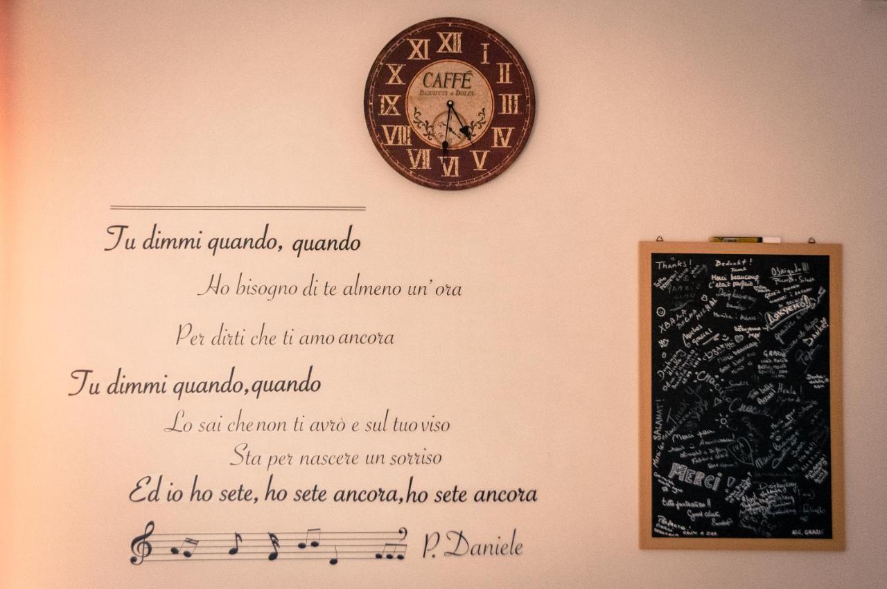 Raro'S Home Bed & Breakfast Pompei Exterior foto